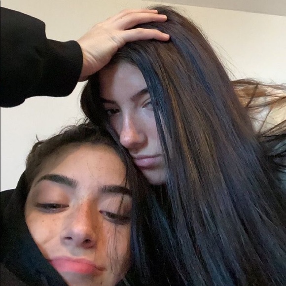 thechardamelio
